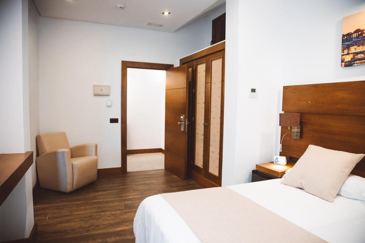 Ferreira Hostal Boutique Кониль-де-ла-Фронтера Экстерьер фото